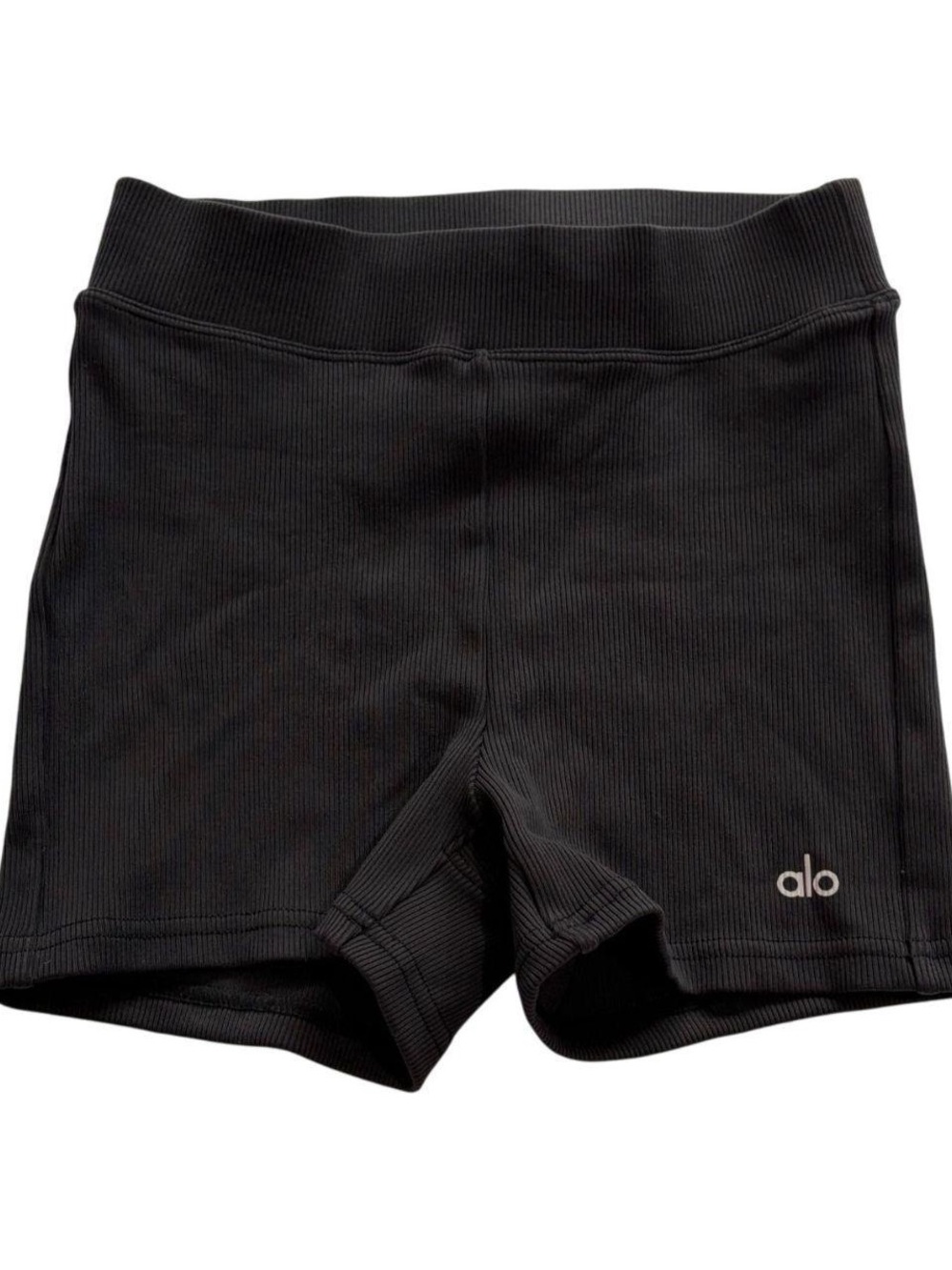 ALO Yoga Goddess Ribbed High-Waist Hot Shorts in Black - Black Biker Shorts